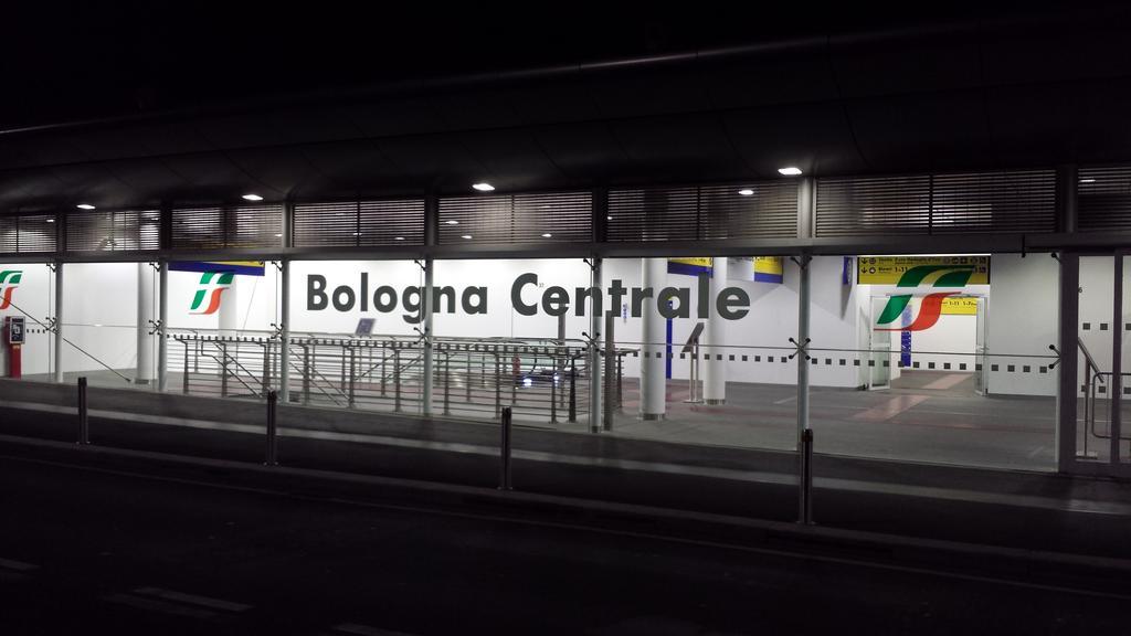 L.T. Schneider B&B Bologna Bagian luar foto