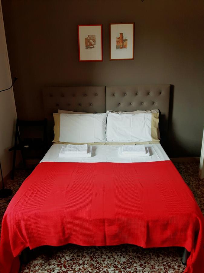 L.T. Schneider B&B Bologna Bagian luar foto